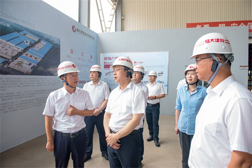 市委書記劉運(yùn)來集團(tuán)調(diào)研 集團(tuán)董事長徐鵬強(qiáng)、總裁朱九洲陪同